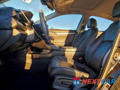Zdjęcie 7 z 12 samochodu: 2016 HONDA CIVIC TOURING VIN:19XFC1F93GE027434 - miniatura