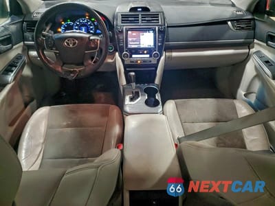 Zdjęcie 8 z 11 samochodu: 2014 TOYOTA CAMRY HYBRID VIN:4T1BD1FK1EU141344 - miniatura