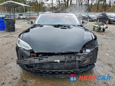 Piąte zdjęcie samochodu w środku: 2017 TESLA MODEL S VIN:5YJSA1E20HF190840 - miniatura