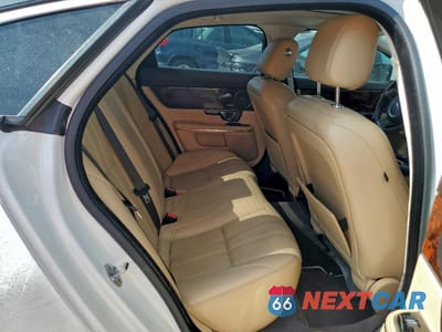 Zdjęcie 10 z 12 samochodu: 2014 JAGUAR XJ VIN:SAJWA1CZ3E8V66221 - miniatura
