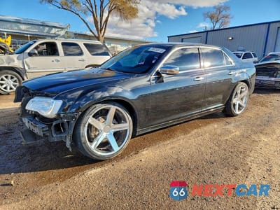 2018 CHRYSLER 300 LIMITED 2C3CCAEG3JH127021 - główne zdjęcie licytacji z USA - miniatura