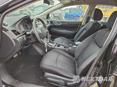 Zdjęcie 7 z 15 samochodu: 2018 NISSAN SENTRA S VIN:3N1AB7AP9JL635230 - miniatura