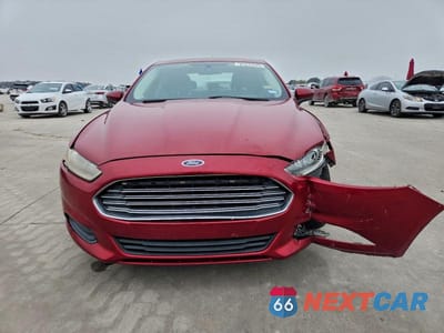 Piąte zdjęcie samochodu w środku: 2014 FORD FUSION S VIN:3FA6P0G79ER267708 - miniatura