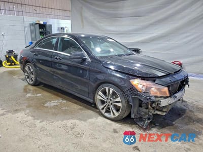 Czwarte zdjęcie samochodu z boku: 2018 MERCEDES-BENZ CLA 250 4MATIC VIN:WDDSJ4GB1JN670073 - miniatura