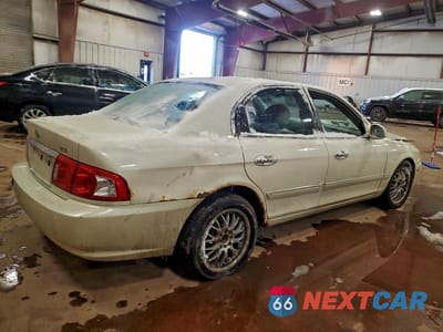 Trzecie zdjęcie samochodu z tyłu: 2006 KIA OPTIMA LX VIN:KNAGD128765442407 - miniatura