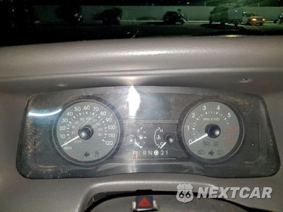 Zdjęcie 9 z 12 samochodu: 2011 MERCURY GRAND MARQUIS LS VIN:2MEBM7FV0BX601565 - miniatura