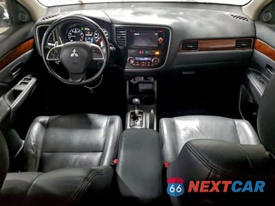 Zdjęcie 8 z 12 samochodu: 2014 MITSUBISHI OUTLANDER GT VIN:JA4JZ4AX2EZ001144 - miniatura