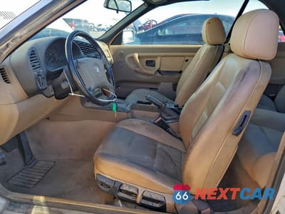 Zdjęcie 7 z 11 samochodu: 1998 BMW 323 IC AUTOMATIC VIN:WBABJ8321WEM21364 - miniatura