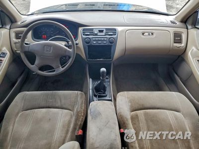 Zdjęcie 8 z 12 samochodu: 1999 HONDA ACCORD LX VIN:1HGCG5549XA010274 - miniatura