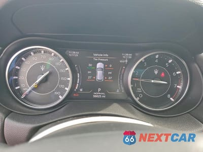 Zdjęcie 9 z 12 samochodu: 2022 MASERATI LEVANTE BASE VIN:ZN661XUA1NX389117 - miniatura