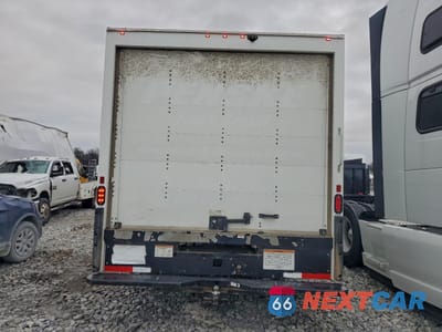 Zdjęcie 6 z 13 samochodu: 2022 GMC SAVANA G3500 - BOX TRUCK VIN:7GZ37TC78NN009562 - miniatura