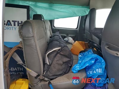 Zdjęcie 11 z 14 samochodu: 2017 CHEVROLET EXPRESS G3500 LT VIN:1GAZGPFG9H1339872 - miniatura