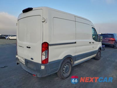 Trzecie zdjęcie samochodu z tyłu: 2018 FORD TRANSIT T-150 VIN:1FTYE1CM0JKA79393 - miniatura