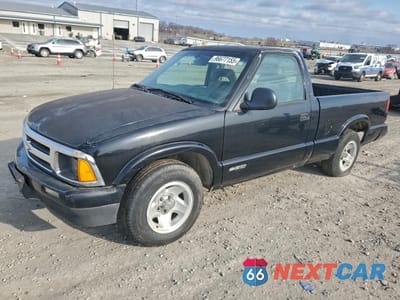 1997 CHEVROLET S TRUCK S10 1GCCS1447VK235890 - główne zdjęcie licytacji z USA - miniatura