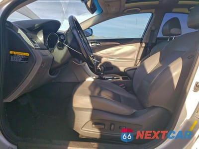 Zdjęcie 7 z 11 samochodu: 2015 HYUNDAI SONATA HYBRID VIN:KMHEC4A47FA126053 - miniatura