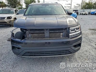 Piąte zdjęcie samochodu w środku: 2018 VOLKSWAGEN ATLAS S VIN:1V2AP2CA2JC541193 - miniatura