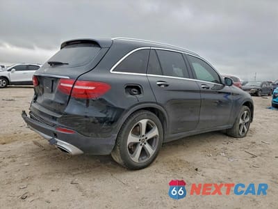 Trzecie zdjęcie samochodu z tyłu: 2019 MERCEDES-BENZ GLC 300 VIN:WDC0G4JB3KF573651 - miniatura