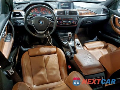 Zdjęcie 8 z 11 samochodu: 2017 BMW 330 XI VIN:WBA8D9C30HA004635 - miniatura