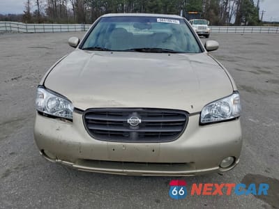 Piąte zdjęcie samochodu w środku: 2001 NISSAN MAXIMA GXE VIN:JN1CA31AX1T112147 - miniatura