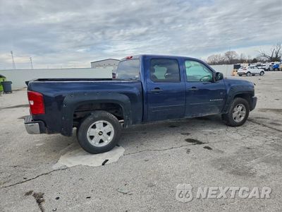 Trzecie zdjęcie samochodu z tyłu: 2011 CHEVROLET SILVERADO K1500 LT VIN:3GCPKSE30BG276295 - miniatura
