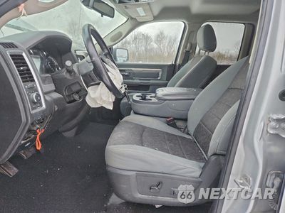Zdjęcie 7 z 14 samochodu: 2013 RAM 1500 SLT VIN:1C6RR6GGXDS635635 - miniatura