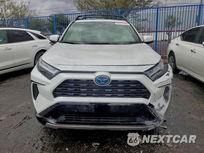 Piąte zdjęcie samochodu w środku: 2024 TOYOTA RAV4 SE VIN:JTM16RFV7RJ060889 - miniatura