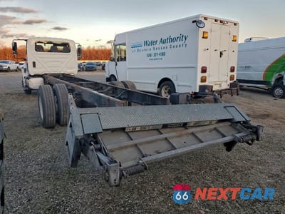 Drugie zdjęcie samochodu z przodu: 2017 INTERNATIONAL 4300 TRUCK CAB AND CHASSIS VIN:1HTMMMML6HH430374 - miniatura