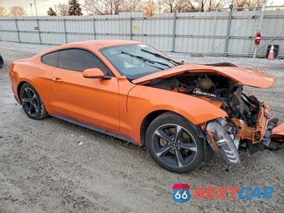 Czwarte zdjęcie samochodu z boku: 2020 FORD MUSTANG VIN:1FA6P8TH5L5108469 - miniatura