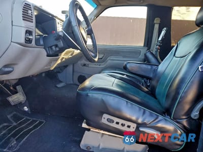 Zdjęcie 7 z 15 samochodu: 1998 CHEVROLET TAHOE K1500 VIN:3GNEK18RXWG123972 - miniatura