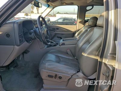 Zdjęcie 7 z 14 samochodu: 2004 CHEVROLET TAHOE C1500 VIN:1GNEC13T04J304204 - miniatura