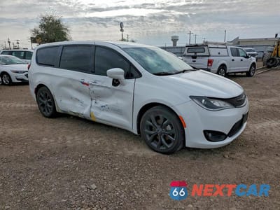 Czwarte zdjęcie samochodu z boku: 2020 CHRYSLER PACIFICA TOURING VIN:2C4RC1FG9LR204038 - miniatura