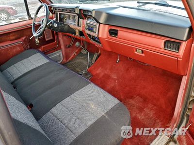 Zdjęcie 8 z 11 samochodu: 1985 FORD F150 VIN:1FTEF14N2FPB40339 - miniatura