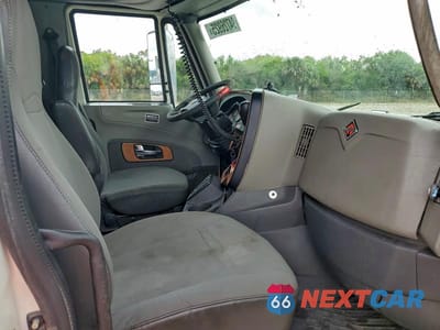 Piąte zdjęcie samochodu w środku: 2012 INTERNATIONAL PROSTAR SEMI TRUCK VIN:3HSDJSJR6CN619941 - miniatura