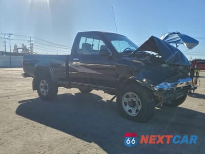 Czwarte zdjęcie samochodu z boku: 1993 TOYOTA PICKUP 1/2 TON SHORT WHEELBASE DX VIN:4TARN01P2PZ124308 - miniatura