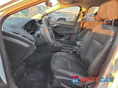 Zdjęcie 7 z 12 samochodu: 2016 FORD FOCUS SE VIN:1FADP3F2XGL272237 - miniatura