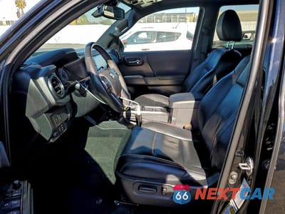 Zdjęcie 7 z 12 samochodu: 2021 TOYOTA TACOMA DOUBLE CAB VIN:5TFCZ5AN5MX251944 - miniatura