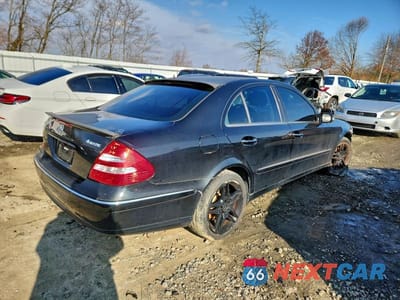 Trzecie zdjęcie samochodu z tyłu: 2005 MERCEDES-BENZ E 320 4MATIC VIN:WDBUF82J35X179653 - miniatura