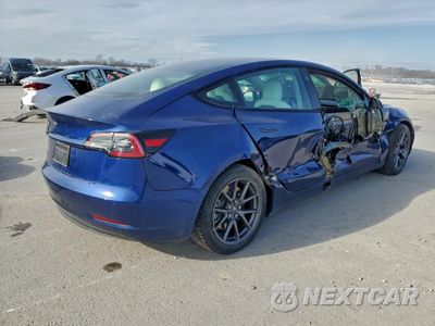 Trzecie zdjęcie samochodu z tyłu: 2021 TESLA MODEL 3 VIN:5YJ3E1EA7MF870258 - miniatura