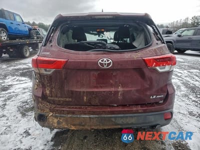 Zdjęcie 6 z 12 samochodu: 2017 TOYOTA HIGHLANDER LE VIN:5TDBZRFH7HS369124 - miniatura