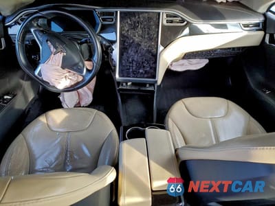 Zdjęcie 8 z 12 samochodu: 2014 TESLA MODEL S VIN:5YJSA1S10EFP55756 - miniatura