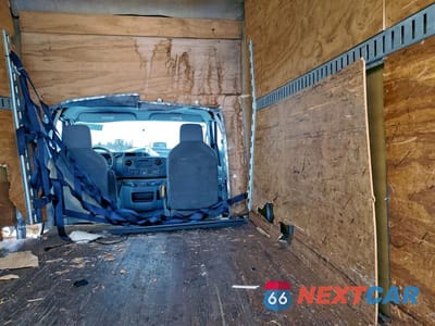 Zdjęcie 11 z 12 samochodu: 2009 FORD E350 BOX TRUCK VIN:1FDSE35L39DA18668 - miniatura