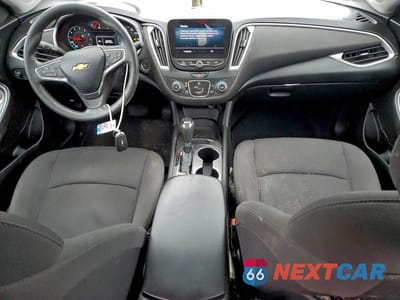 Zdjęcie 8 z 12 samochodu: 2019 CHEVROLET MALIBU LS VIN:1G1ZB5ST1KF124695 - miniatura