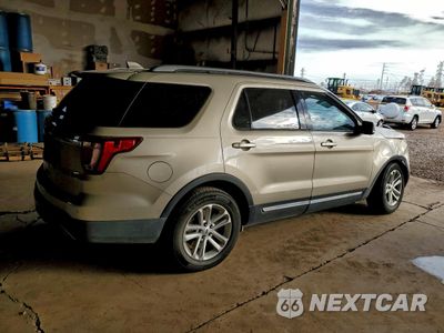 Trzecie zdjęcie samochodu z tyłu: 2017 FORD EXPLORER XLT VIN:1FM5K7D8XHGA47009 - miniatura