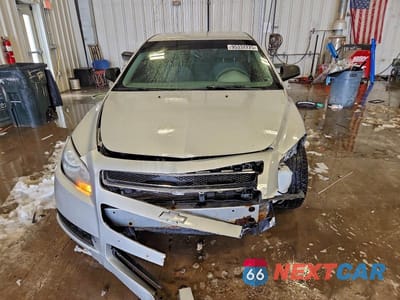 Piąte zdjęcie samochodu w środku: 2011 CHEVROLET MALIBU LS VIN:1G1ZA5EU4BF350656 - miniatura