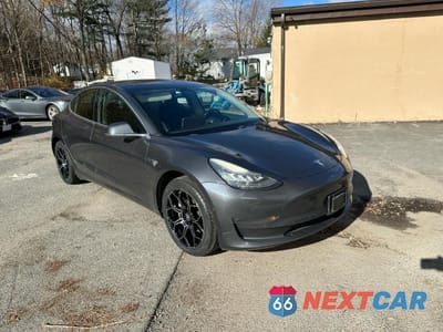 2018 TESLA MODEL 3 5YJ3E1EB1JF119497 - główne zdjęcie licytacji z USA - miniatura