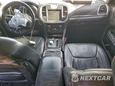 Zdjęcie 8 z 15 samochodu: 2015 CHRYSLER 300 LIMITED VIN:2C3CCAAG0FH849298 - miniatura