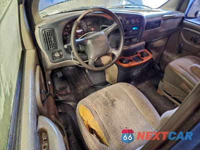 Zdjęcie 8 z 15 samochodu: 2000 GMC SAVANA DELIVERY VAN VIN:1GTGG25R2Y1269314 - miniatura