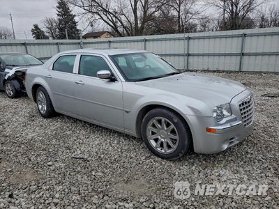 Czwarte zdjęcie samochodu z boku: 2005 CHRYSLER 300C VIN:2C3AA63H25H136076 - miniatura