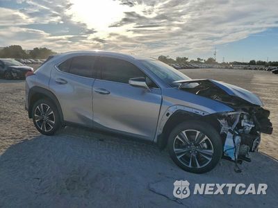 Czwarte zdjęcie samochodu z boku: 2024 LEXUS UX 250H BASE VIN:JTHX6JBH2R2189837 - miniatura