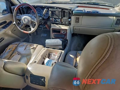 Zdjęcie 8 z 12 samochodu: 2006 CADILLAC ESCALADE ESV VIN:3GYFK66N66G113430 - miniatura